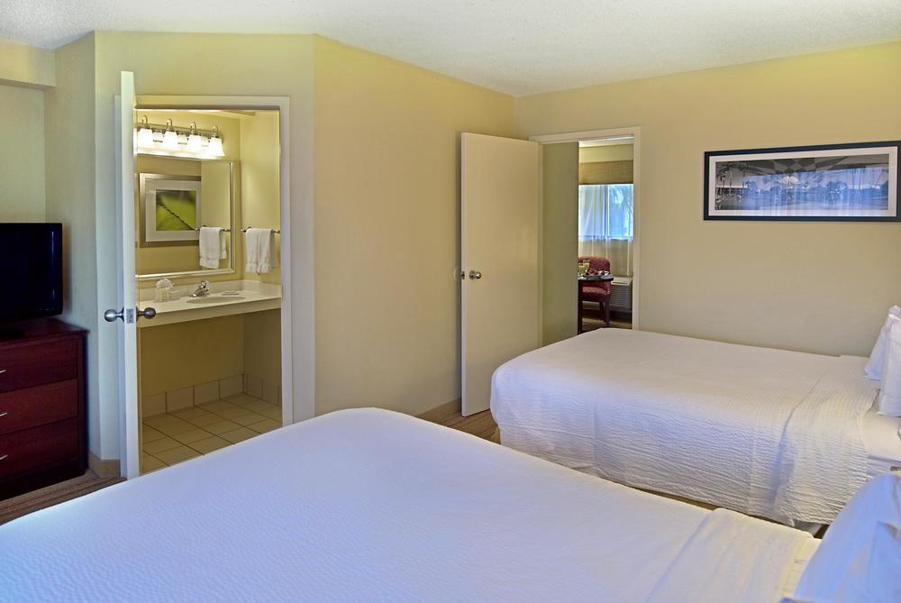 Courtyard By Marriott Orlando Lake Buena Vista At Vista Centre Exteriör bild