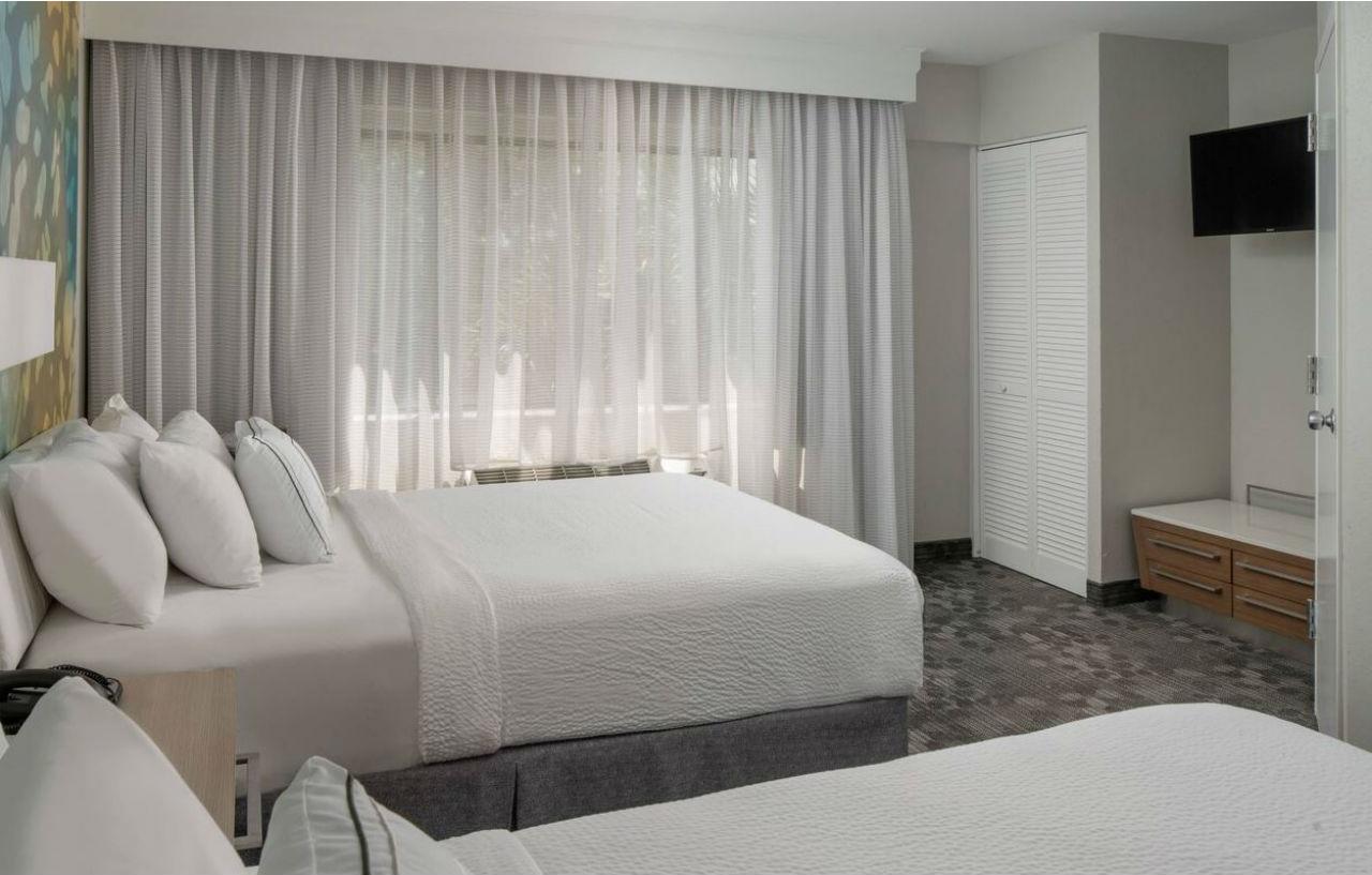 Courtyard By Marriott Orlando Lake Buena Vista At Vista Centre Exteriör bild