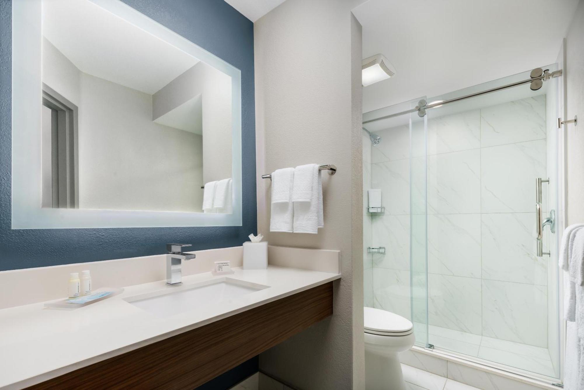 Courtyard By Marriott Orlando Lake Buena Vista At Vista Centre Exteriör bild
