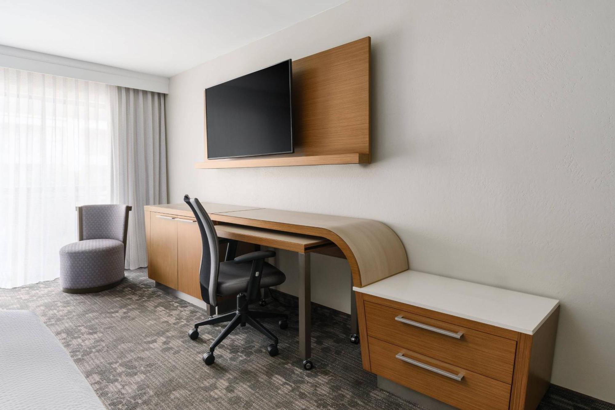 Courtyard By Marriott Orlando Lake Buena Vista At Vista Centre Exteriör bild