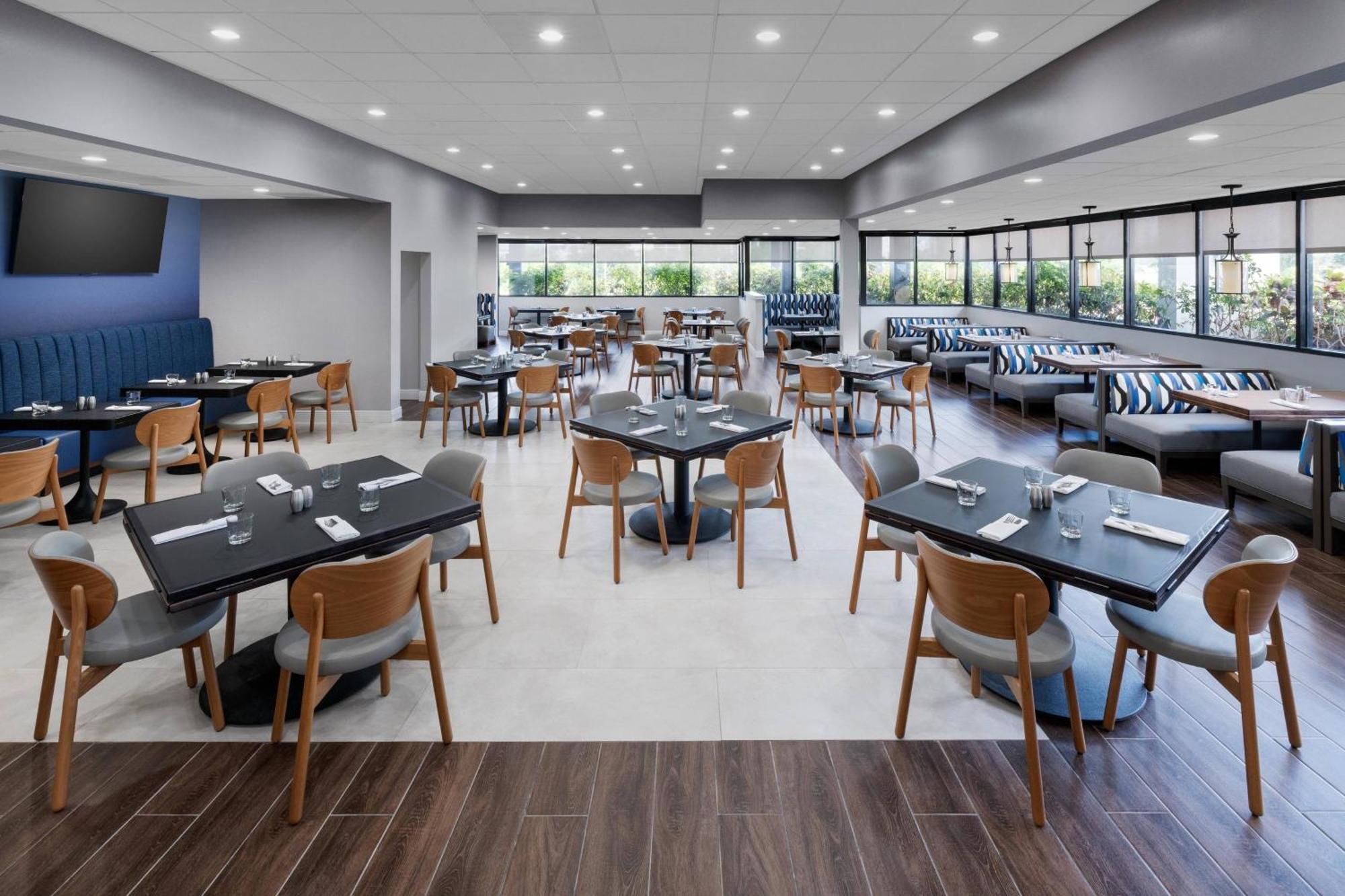 Courtyard By Marriott Orlando Lake Buena Vista At Vista Centre Exteriör bild